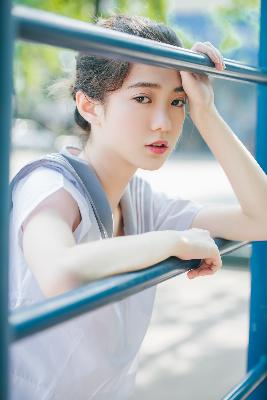 惊爆！第一章激情艳妇究竟藏着啥秘密？